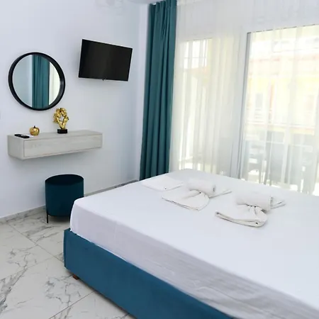 Emerald Apartment