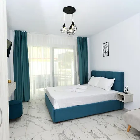 Emerald Apartment