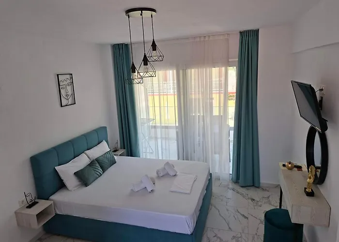 Emerald * Σκάλα Ραχωνίου